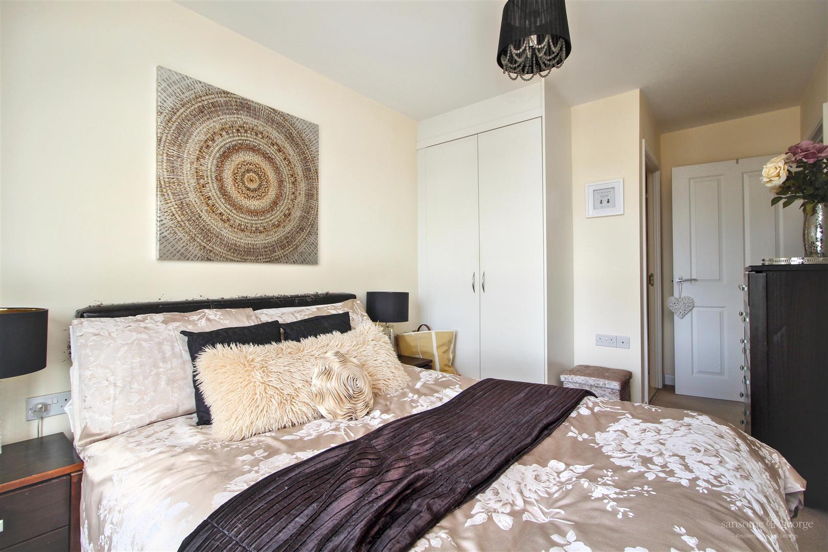 Moulsford Mews, Reading